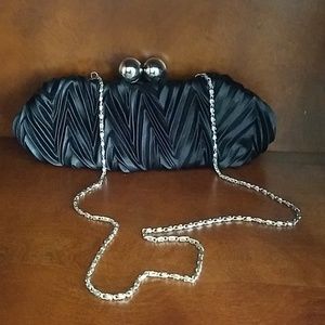 Cache  Formal black clutch with chain